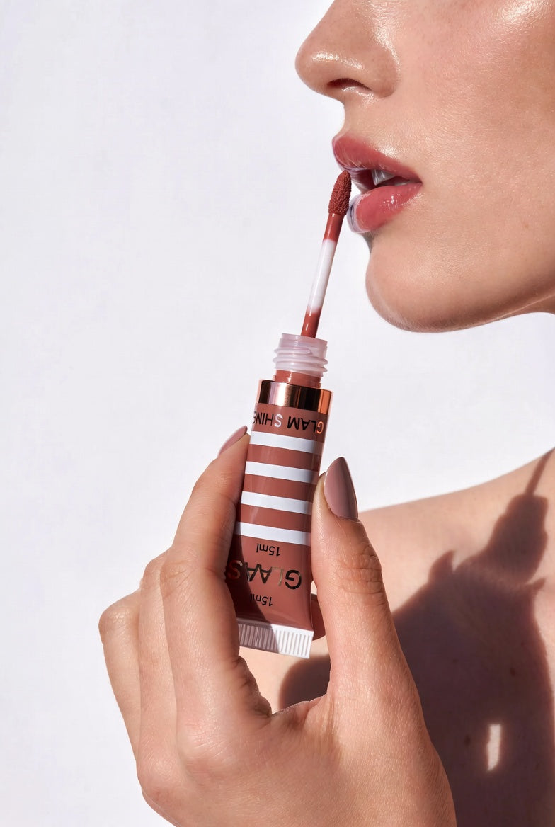 SAS Glam Shine High-Gloss Moisturizing Lip Gloss with Rainbow Charm - 15ml